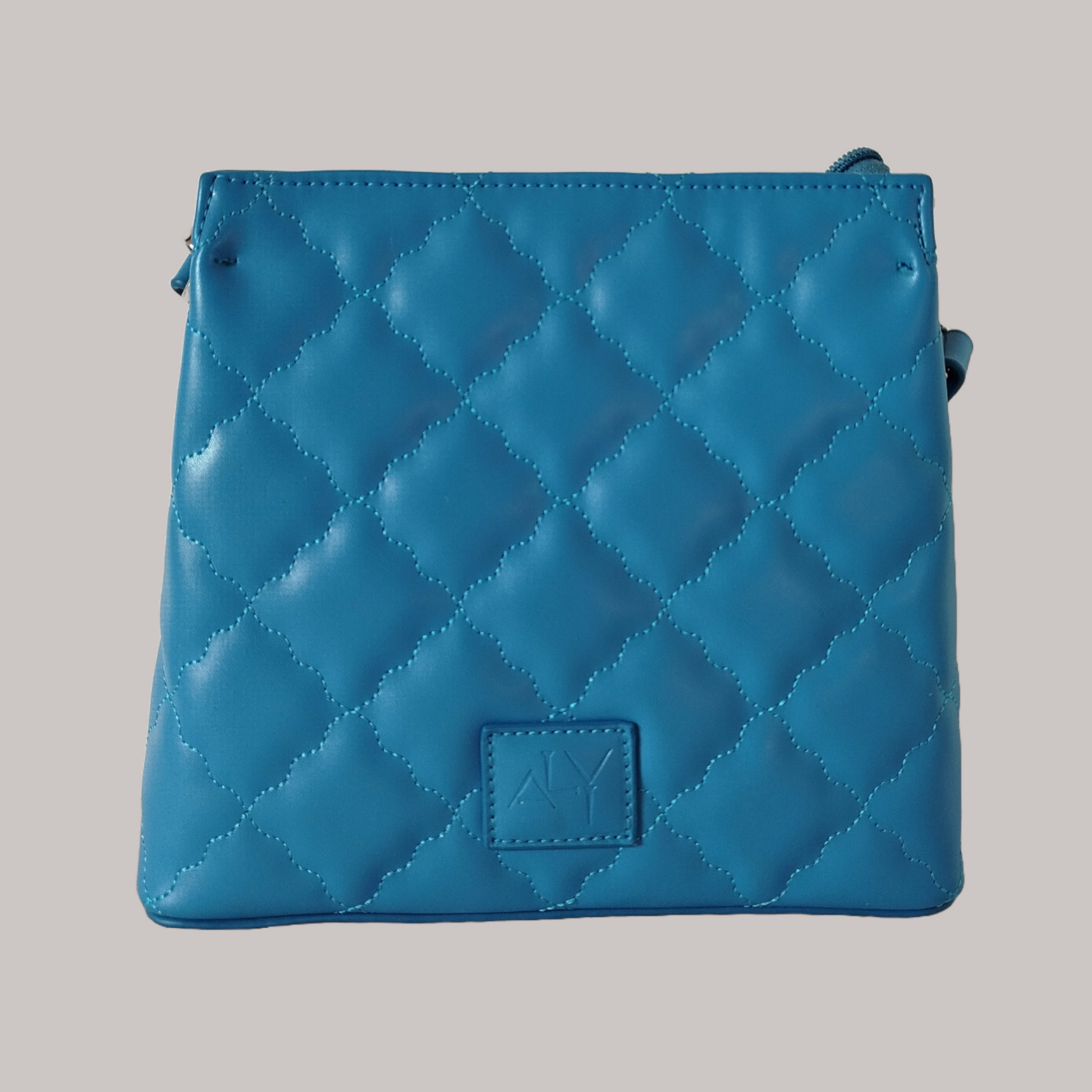 Blue wavy diamond stitched quilted handbag